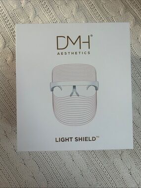 DMH Aesthetics LED Light Shield
